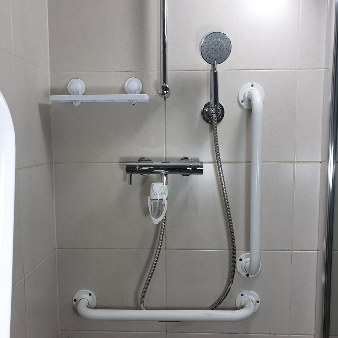 Safer Showering: Practical Bathroom Tips That Actually Reduce Falls